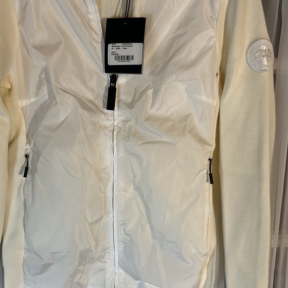 COPY - Canada Goose Windbridge Full ZIP Sweater Women’s XS - Picture 7 of 13